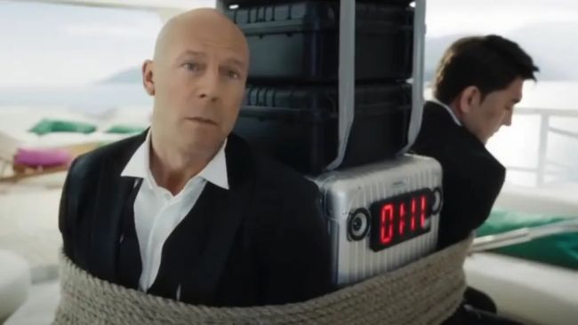 Bruce Willis förnekar att han sålt rättigheterna till sitt ansikte